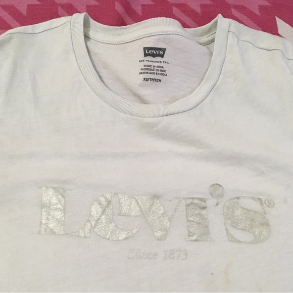 Levis White Tshirt - Picture 5 of 5